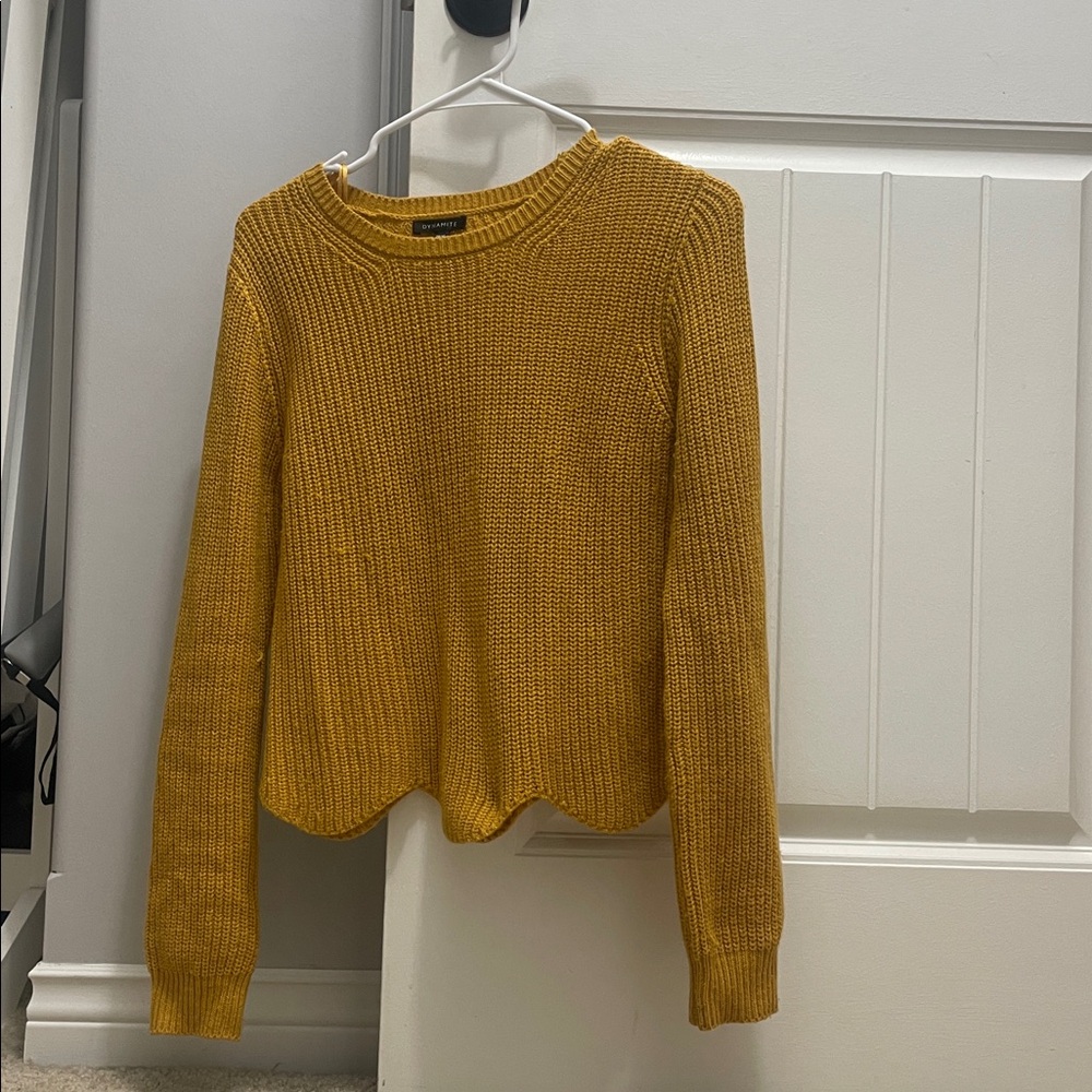 3/$15 💢 Dynamite XS Golden Knit Top cropped asymetrical